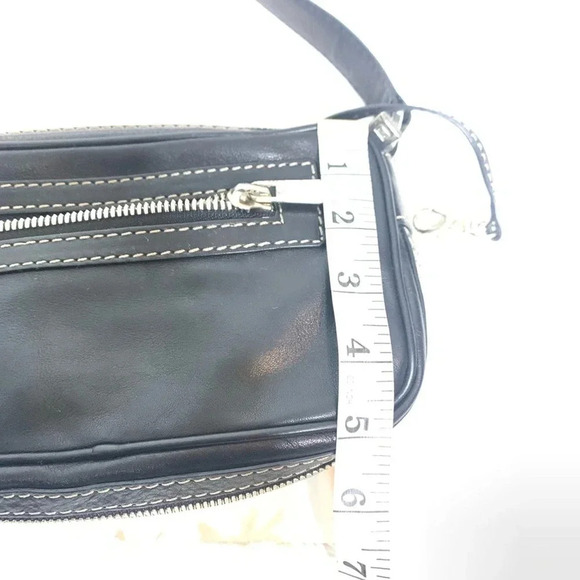 Michael Kors Black leather petite shoulder bag - Picture 10 of 12
